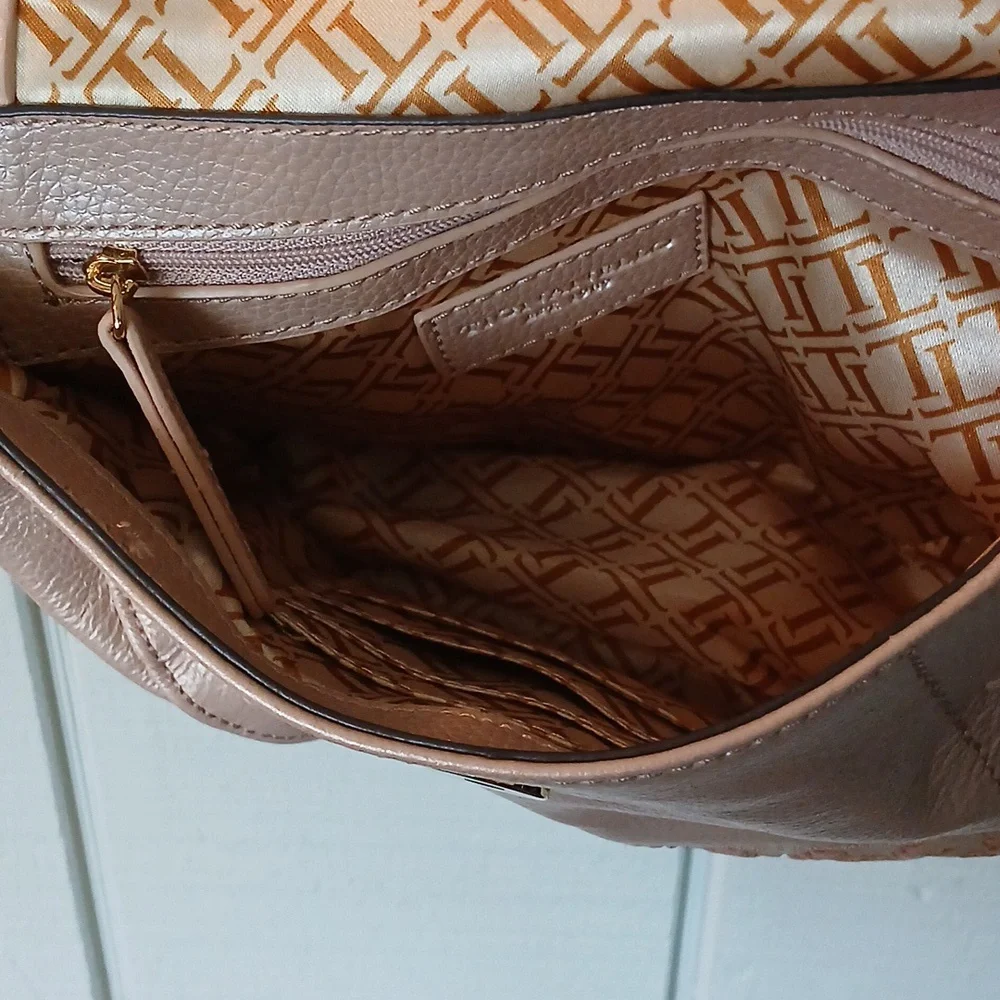 Tignanello Light Frosted Pink Leather Crossbody Bag - Picture 9 of 11